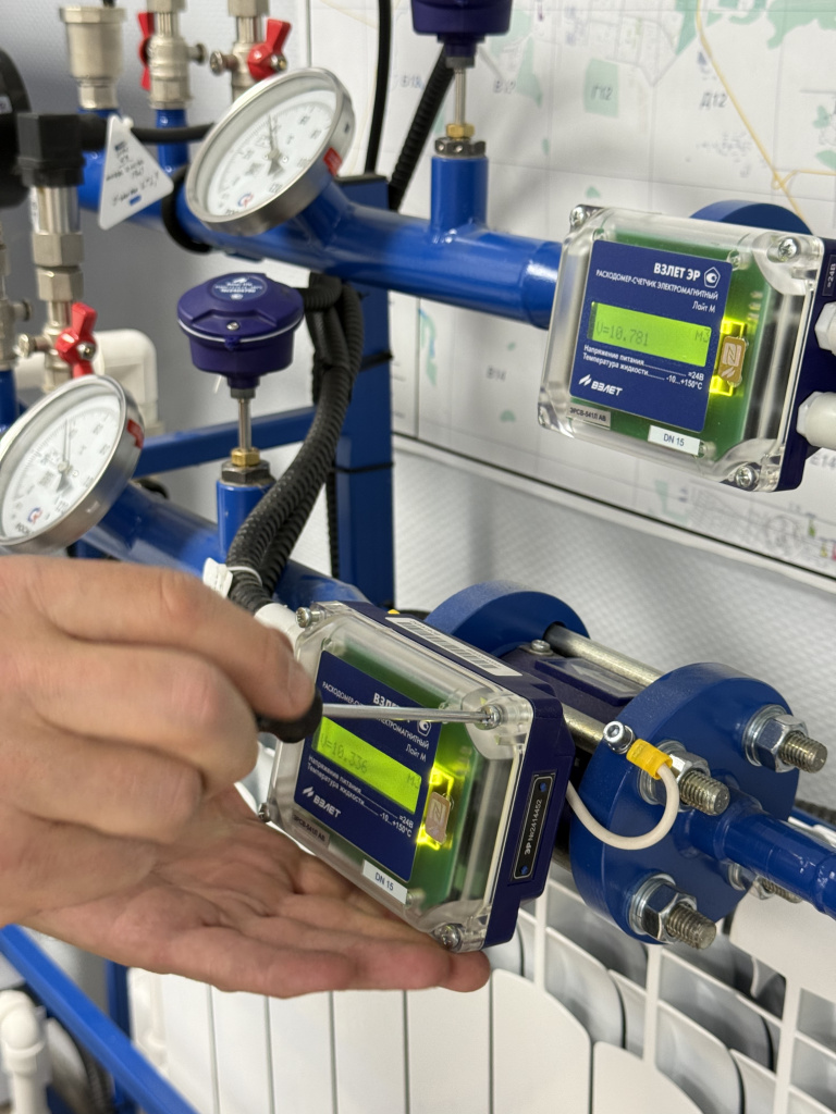 Настройка учебного стенда Взлет для специалистов «Сибирской теплосбытовой компании»