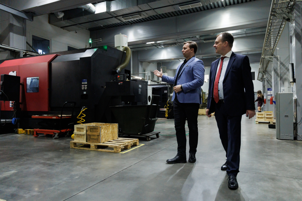 Экскурсия по заводу Взлет для главы Росстандарта Антона Шалаева
